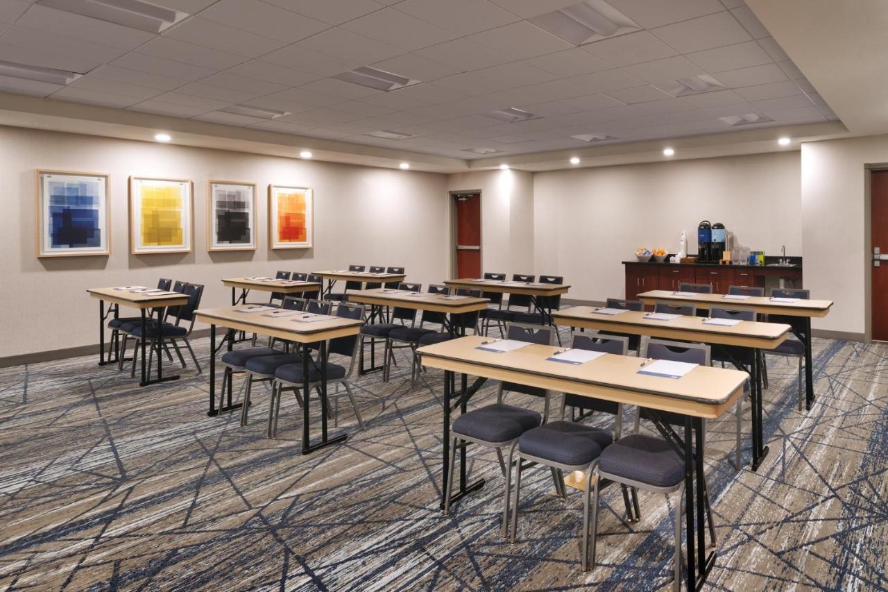 Holiday Inn Express And Suites Helena By Ihg Exterior foto
