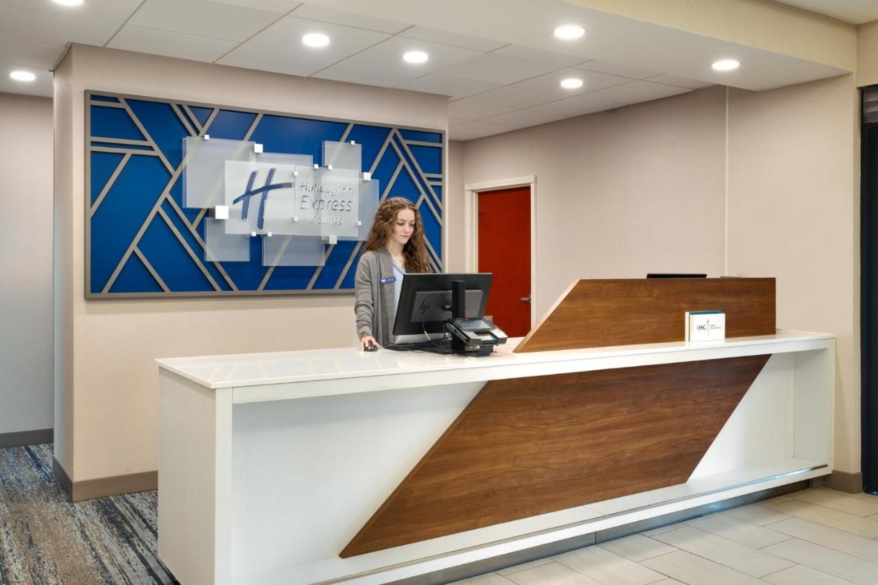 Holiday Inn Express And Suites Helena By Ihg Exterior foto
