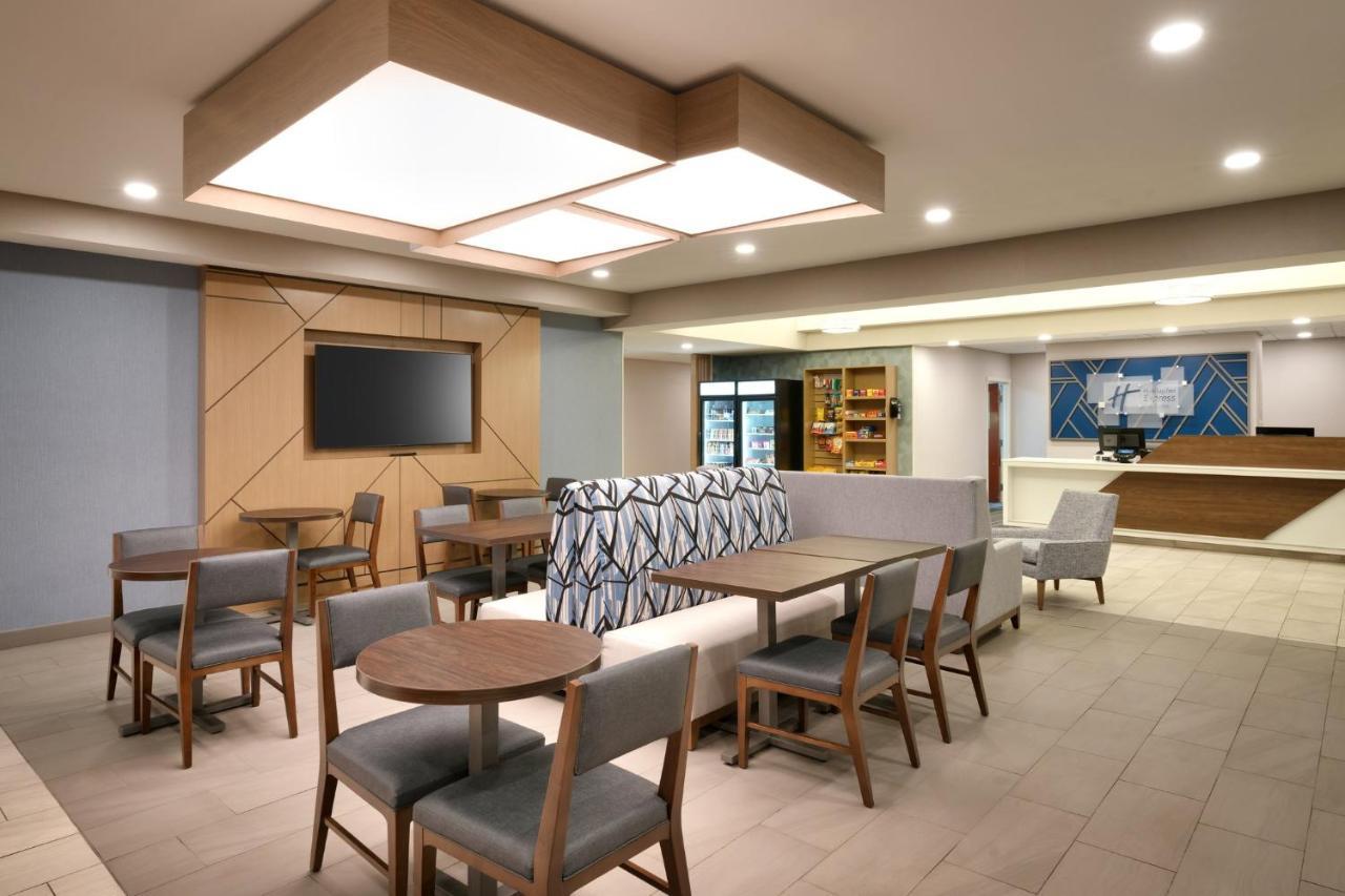 Holiday Inn Express And Suites Helena By Ihg Exterior foto